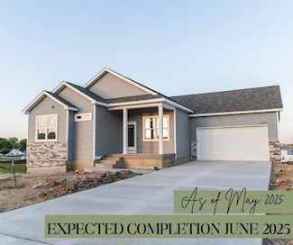 1219 Stone Ln, Waverly, IA 50677