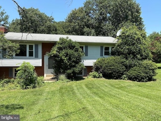 7008 Grays Mill Rd, Warrenton, VA 20187