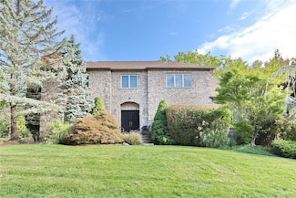 11 Golar Dr, Monsey, NY 10952