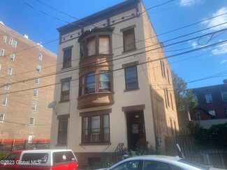 17 Spring St, Albany, NY 12210