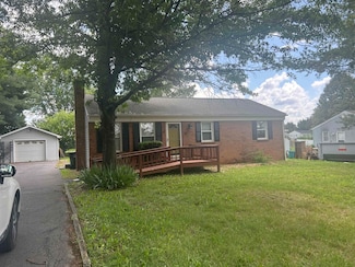28 Gentry Rd, Weyers Cave, VA 24486