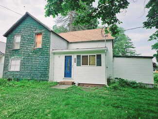 450 Underwood Ave, Elmira, NY 14905