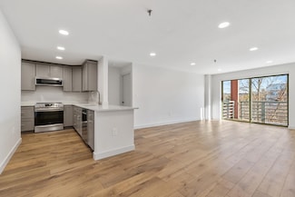 269 Cambridge Rd Unit 504, Woburn, MA 01801