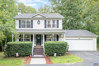 89 Riverside Dr, Palmyra, VA 22963