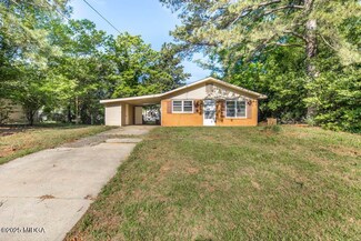 211 Utah Ave, Warner Robins, GA 31093
