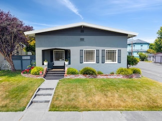 2104 G St, Eureka, CA 95501