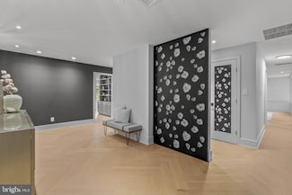 101 Cheswold Ln Unit 2F, Haverford, PA 19041