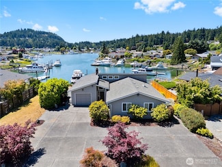 145 Lummi Dr, La Conner, WA 98257