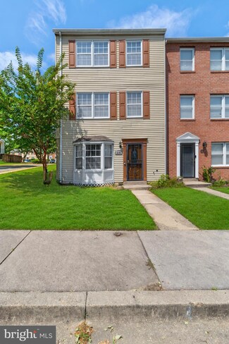 2100 N Anvil Ln, Temple Hills, MD 20748