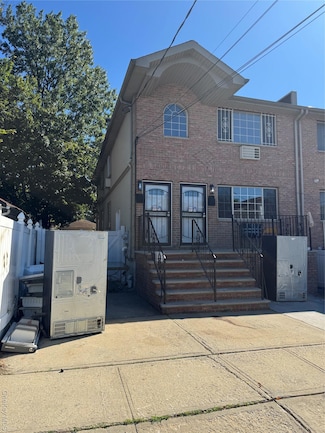 14547 224th St, Springfield Gardens, NY 11413