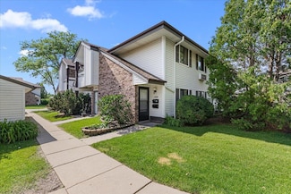 10824 W Donna Dr Unit 5, Milwaukee, WI 53224