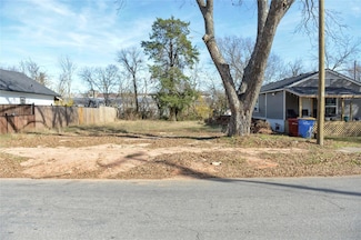 419 S Montgomery St, Sherman, TX 75090
