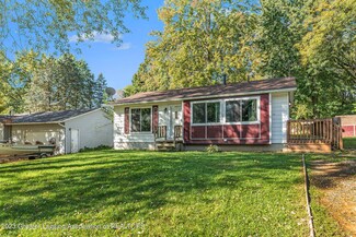 318 S Sherman St, Leslie, MI 49251