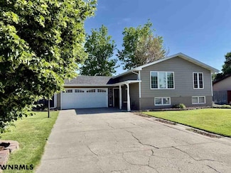1414 W 14th St, Scottsbluff, NE 69361