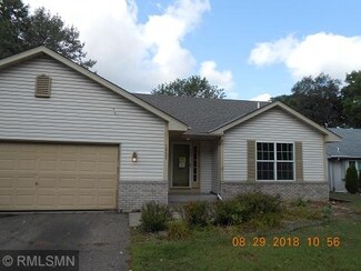 1555 11th Ave, Newport, MN 55055