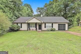 136 Country Meadows Dr, Jenkinsburg, GA 30234