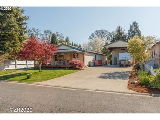 23570 Meadow Dr NE, Aurora, OR 97002