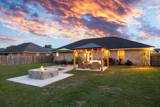 2745 Foxcroft Cir, Sumter, SC 29154