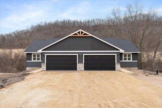 S1546 Shawnee Dr Unit A, Alma, WI 54610