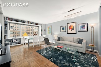 20 E 9th St Unit 9R, New York, NY 10003