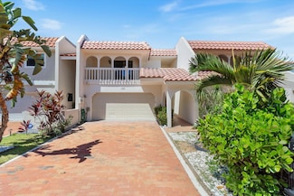 126 Harbor Cir, Delray Beach, FL 33483