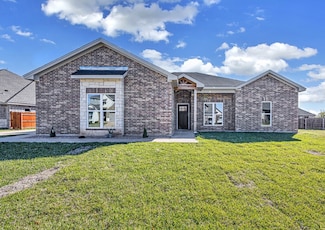 910 Cumberland St, McGregor, TX 76657