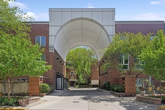 2653 N Greenview Ave, Chicago, IL 60614