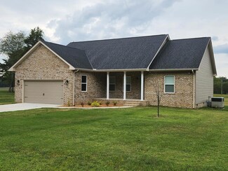 210 Peaceful Meadows Ln, Paris, TN 38242