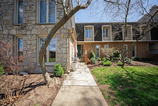 3600 Reed Rd Unit 16, Columbus, OH 43220