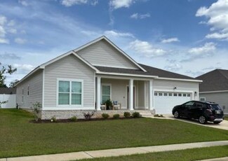 316 Oconee Dr, Midland City, AL 36350