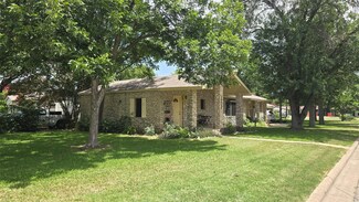 1801 S Ash St, Georgetown, TX 78626
