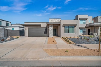 3263 E Peekaboo SE, Washington, UT 84780