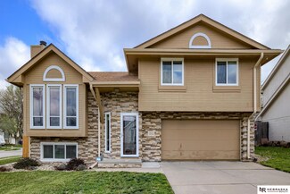 13312 Chandler Ct, Omaha, NE 68138