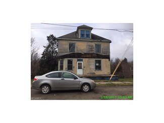 724 N Chestnut St, Barnesville, OH 43713