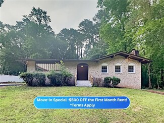 4790 Matterhorn Dr SW, Lilburn, GA 30047