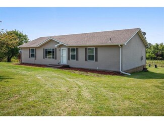 1898 Leisure Dr, Osceola, IA 50213