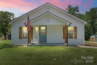 321 E Taylor St, Landis, NC 28088