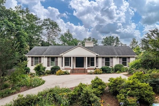 3609 Springhill Rd, Mountain Brook, AL 35223