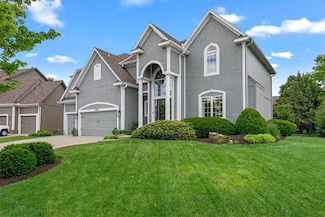19600 W 98th St, Lenexa, KS 66220