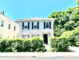 3 Meade St, Worcester, MA 01610