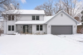 212 Interlachen Rd, Burnsville, MN 55306