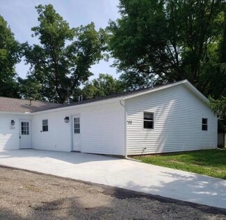 208 Melody Ln, Pataskala, OH 43062