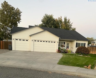 417 S Arthur Place, Kennewick, WA 99336