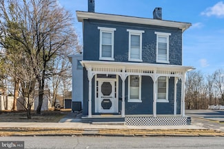 28 W Main St, Hershey, PA 17033