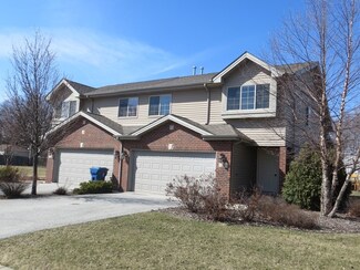 21 Scrementi Ln, Steger, IL 60475