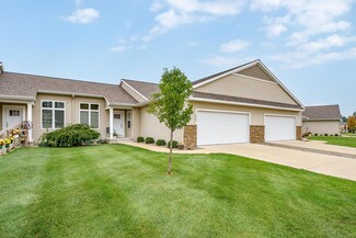1263 S Village Cir, Kalamazoo, MI 49009
