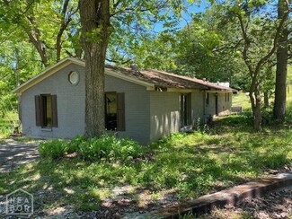 293 Matthews Dr, Black Rock, AR 72415