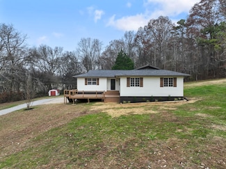 2591 Harlan Farm Rd, Columbia, TN 38401