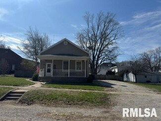 108 W 2nd St, Delavan, IL 61734