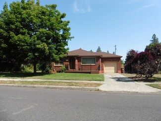 124 W 33rd Ave, Spokane, WA 99203